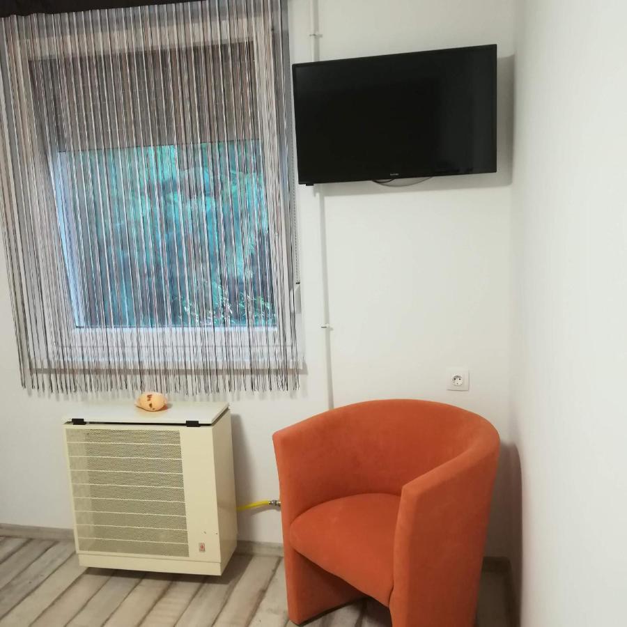 Golden Apartman Oroshaza Exterior photo