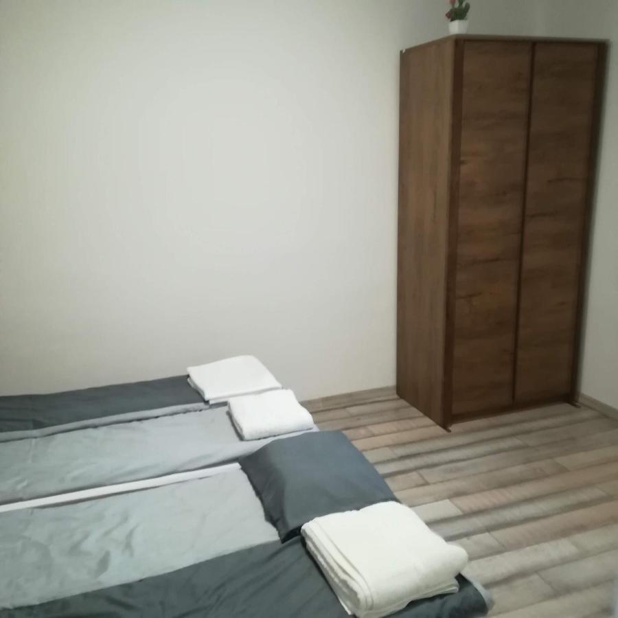 Golden Apartman Oroshaza Exterior photo