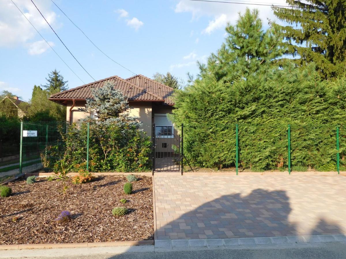 Golden Apartman Oroshaza Exterior photo