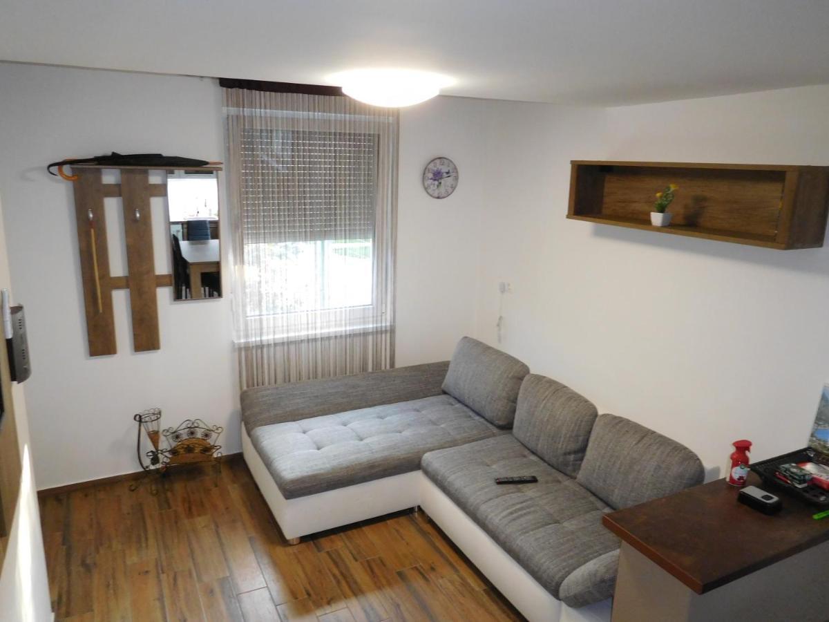 Golden Apartman Oroshaza Exterior photo